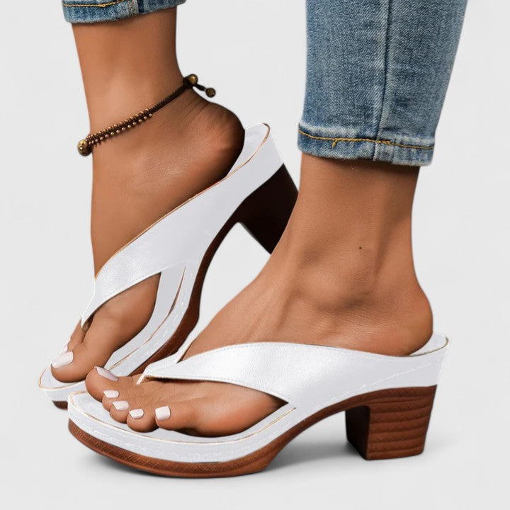 Dam Blockklack Sandaler in vit, Tidlös Elegans