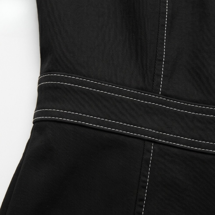 Dam Halterneck Jumpsuit - Skuren midja och elegant snitt