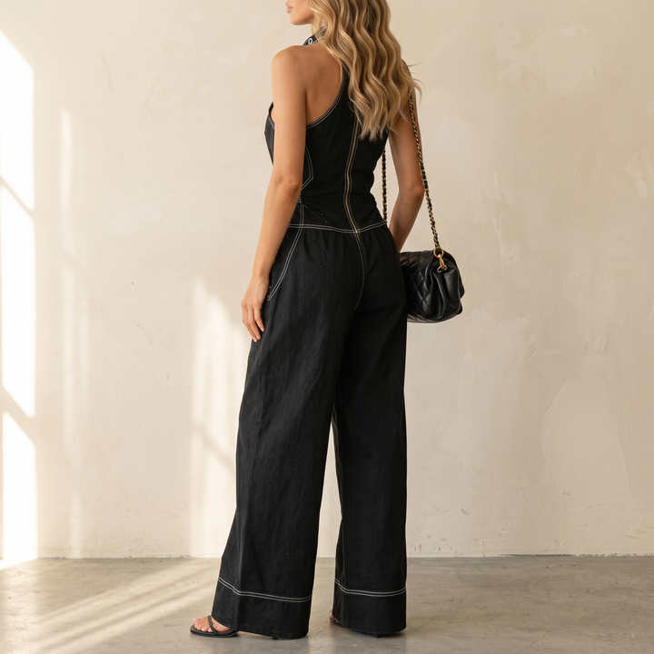 Dam Halterneck Jumpsuit - Skuren midja och elegant snitt
