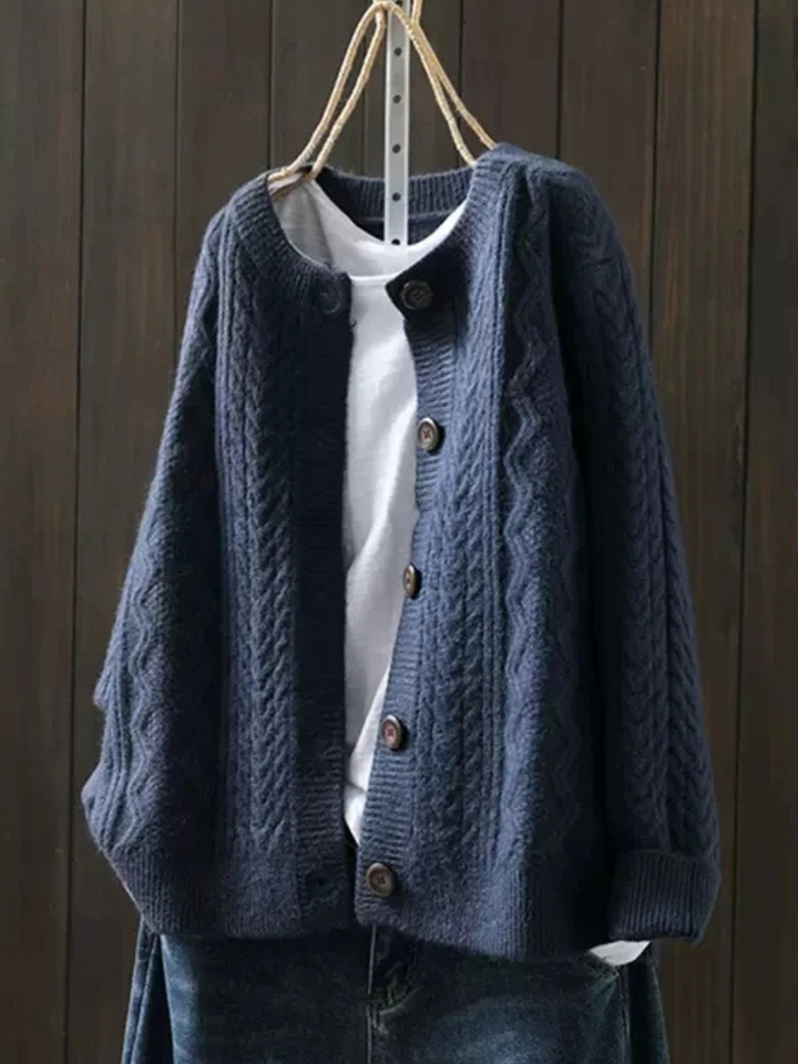 Dam Kabelstickad Cardigan in marinblå, Klassisk Knäppning