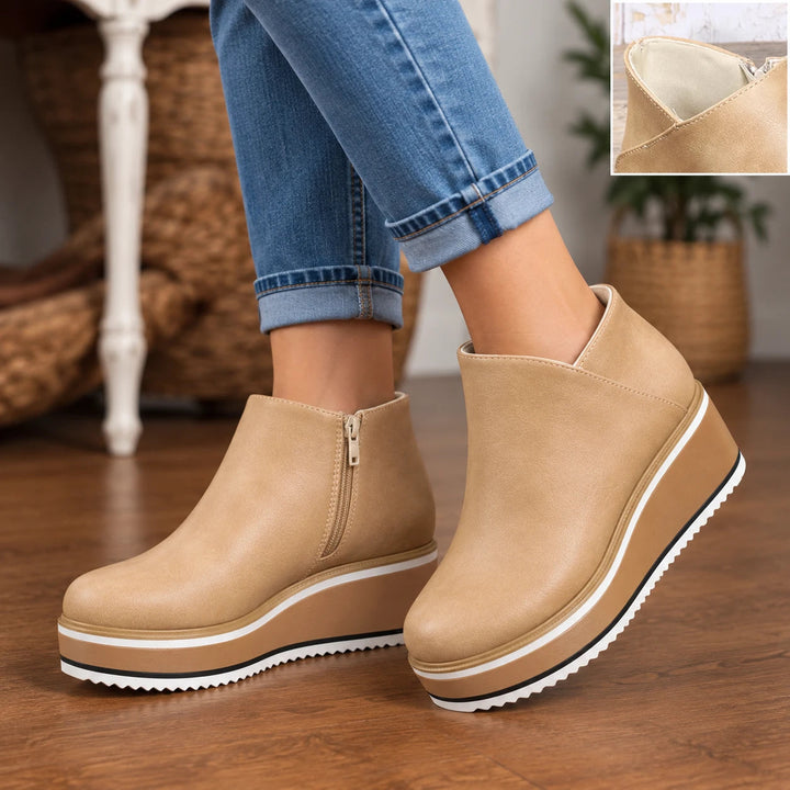 Dam Kilklack Ankelstövel in beige, Slät Design med Dragkedja