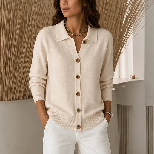 Dam Stickad Cardigan med Vändbar Krage in aprikos, Klassisk Stil