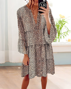 Klänning Dam | Knälång Leopardmönstrad | Puffärmar & V-ringning | Polyester