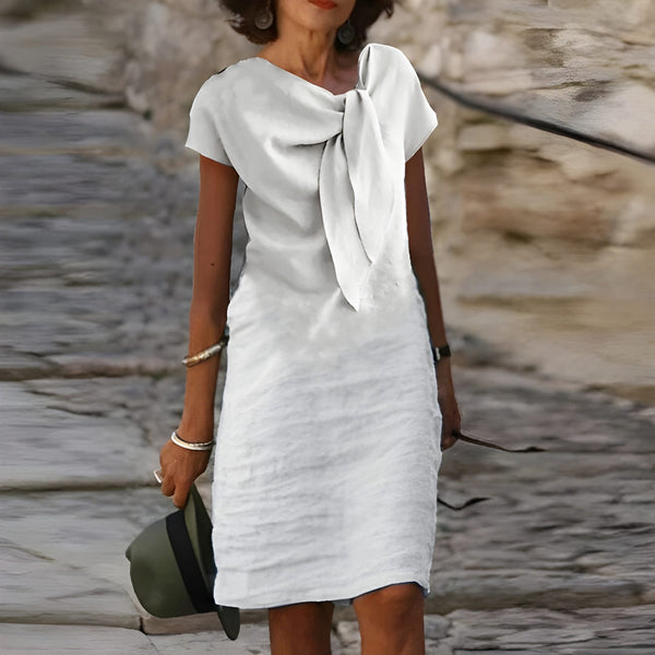 Elegant Klänning Dam | Chic & Figursmickrande Passform | Lyxig Komfort | Polyester
