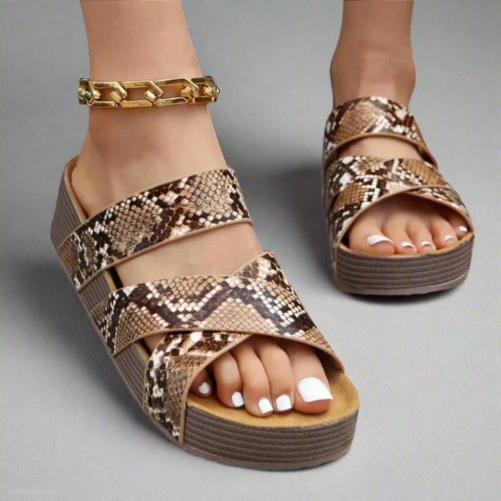 Dam Sandal | Flätad Rem | Kilklack | Sommar