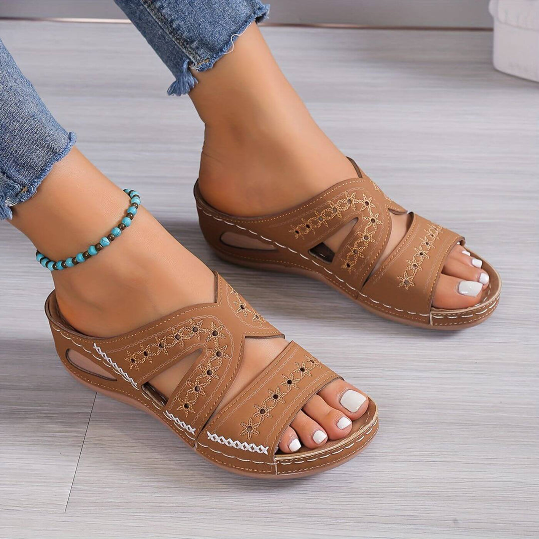 Dam Sandal | Slip-on | Broderi | Sommar