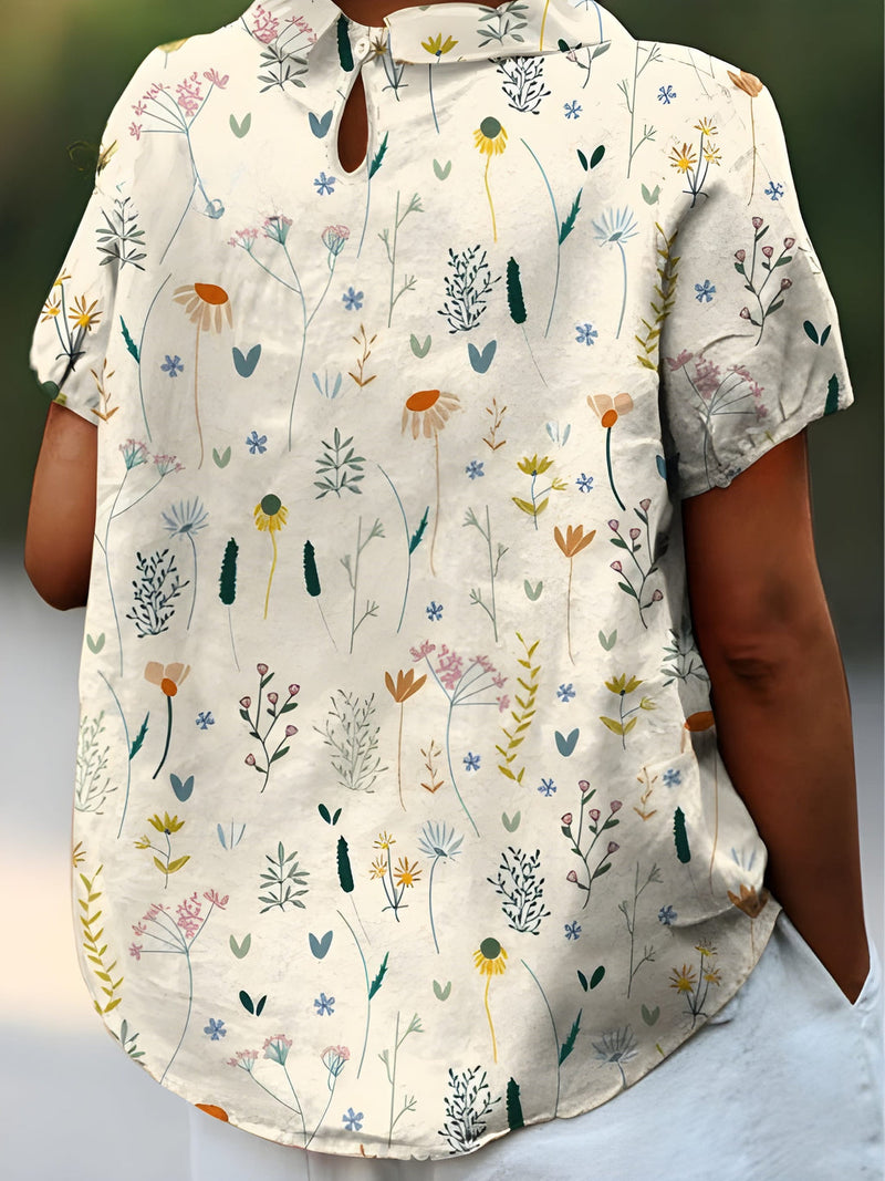 Blus Dam | Blommigt Sommartryck & Luftig Passform | Mjukt Tyg & Pastellfärger | Polyester