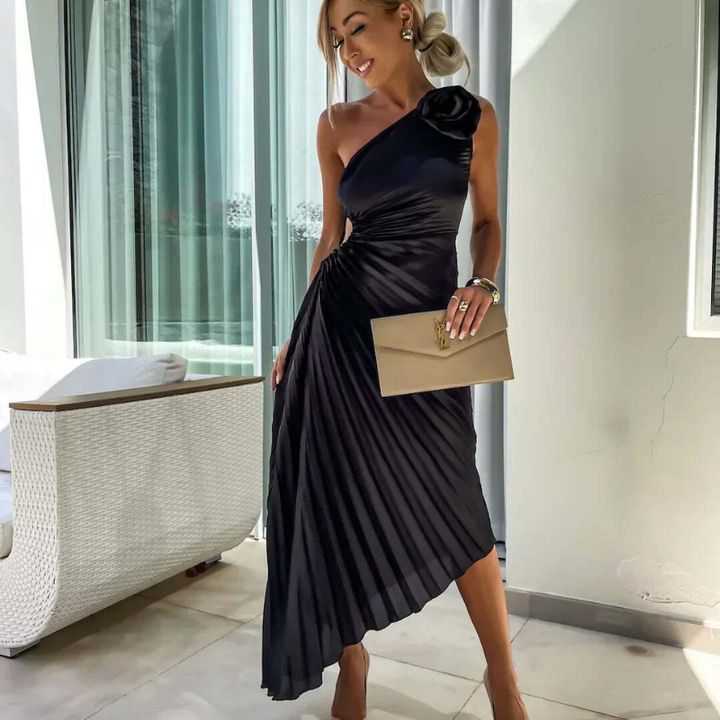 Klänning Midi | Elegant One-Shoulder Klänning | Plisserad Design | Markerad Midja