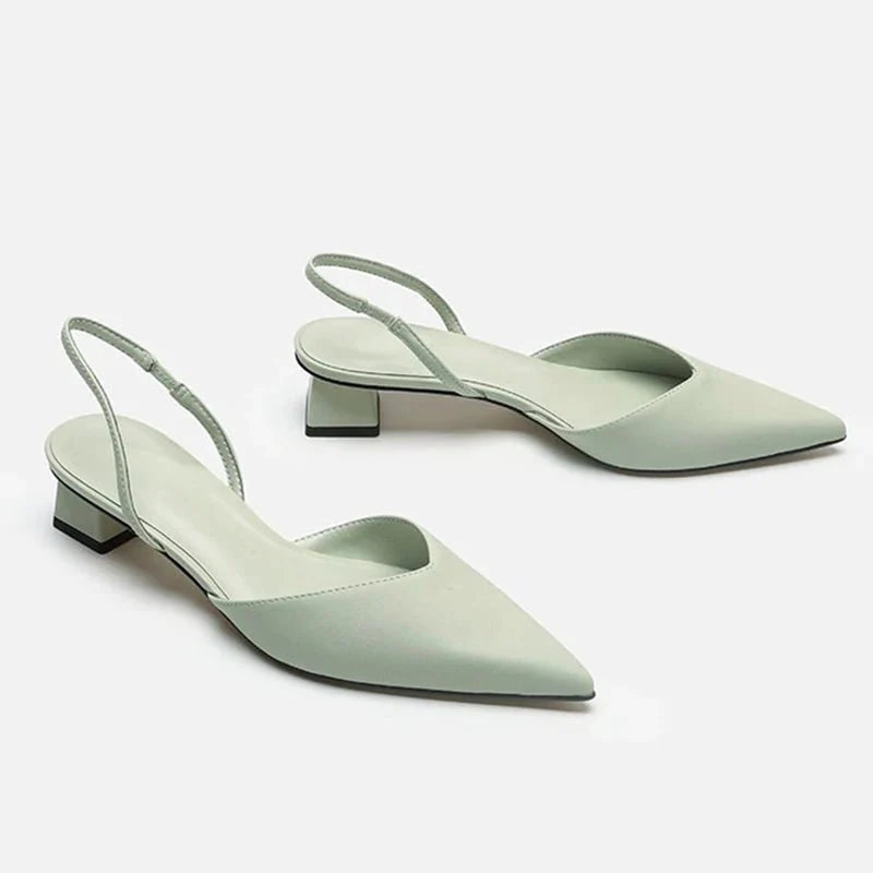 Kvinnor Sandaler | Spetsig Tå & Låg Klack | Bekväm Design | Elegant Sommarstil