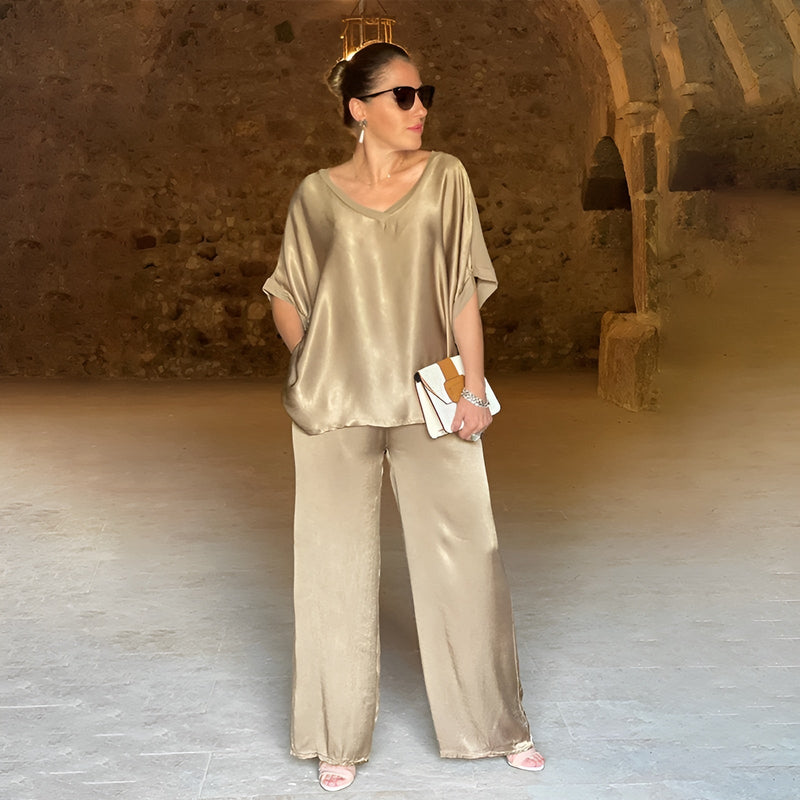 Set för kvinnor | Tvådelat & V-ringat | Strålande & elegant | Casual Chic