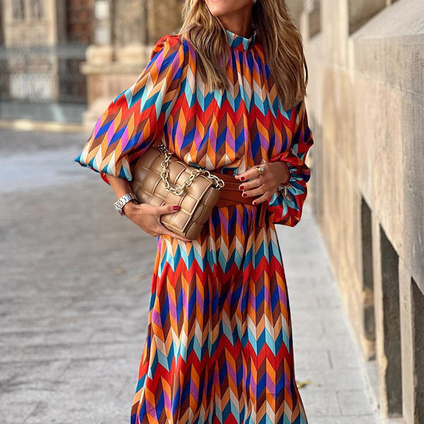 Dam Klänning | Bohemian Chic | Vårstil med Livligt Print