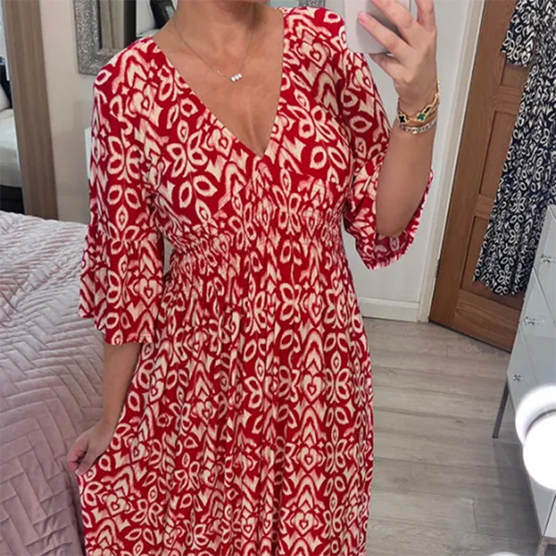 Blommig klänning för damer | V-ringning & tidlös | Elegant & luftig stil