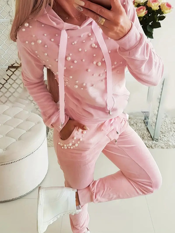 Damset | Avslappnat & Dekorativt | Stickad Hoodie & Byxa med Pärldetaljer
