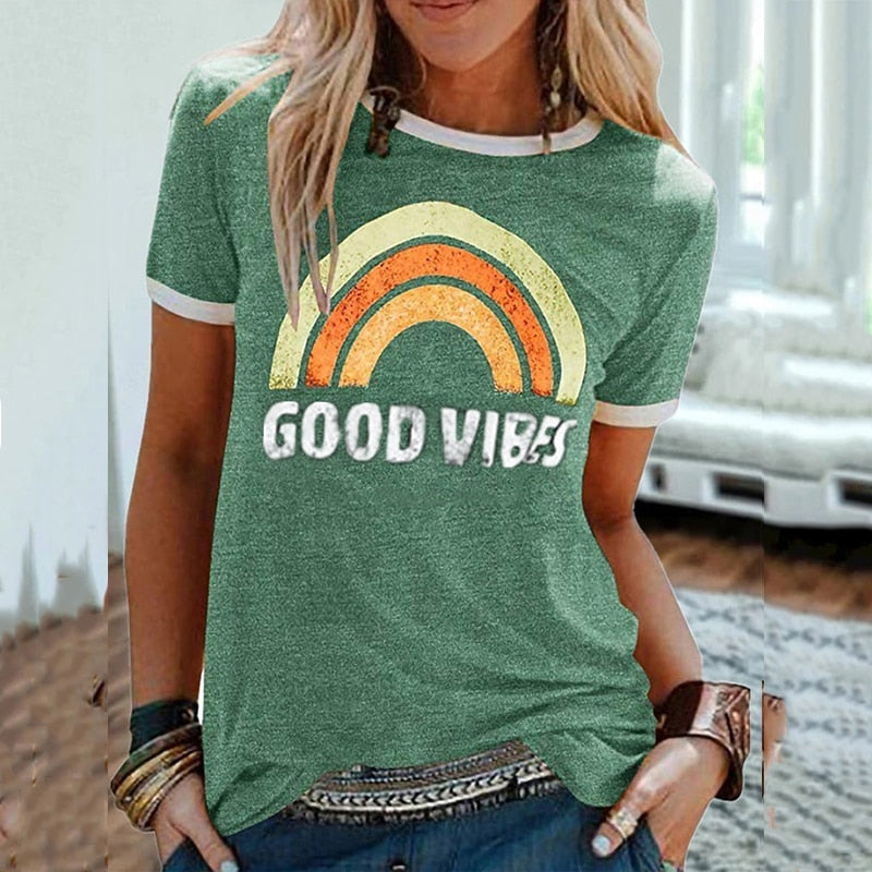 T-shirt för kvinnor | Regnbågstryck | Rund hals & kortärmad | Sommartopp
