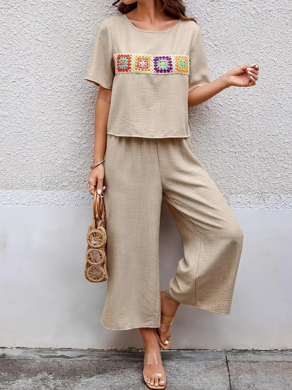 Damset | T-shirt & Vida Byxor | Patchworkdesign & Enfärgad | Somrig Komfort i Polyester