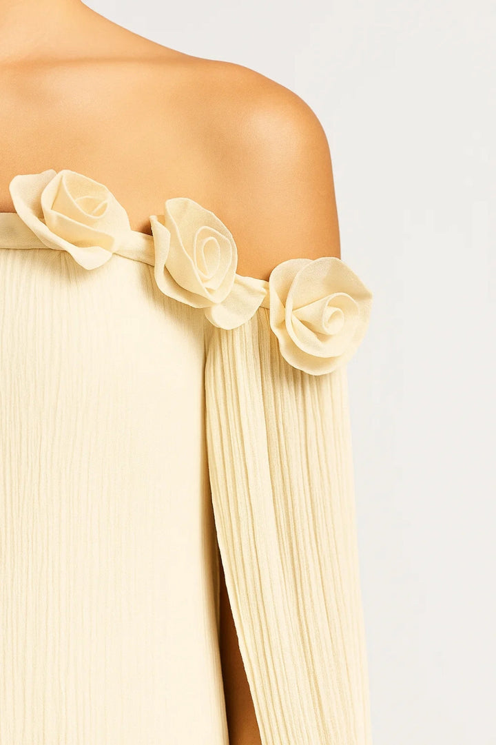 Dam Klänning | Off Shoulder | Blommig Detalj | Sommar