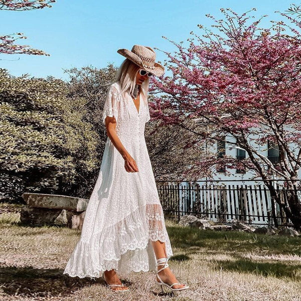 Boho Lace Maxiklänning | Broderad vit & V-hals | Brudtärna & strandstil