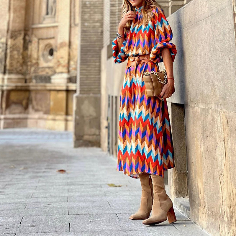 Dam Klänning | Bohemian Chic | Vårstil med Livligt Print