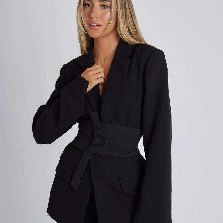 Dam Blazer | Bälte i Midjan &amp; Elegant Silhuett | Stilren Look för Alla Tillfällen