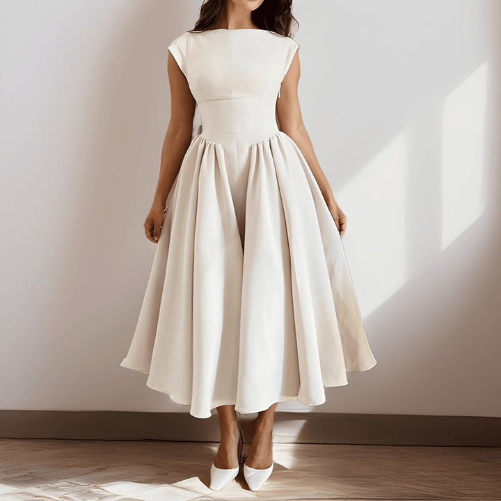 Klänning Midi | Elegant Vit Klänning | Markerad Midja | Tidlös Design