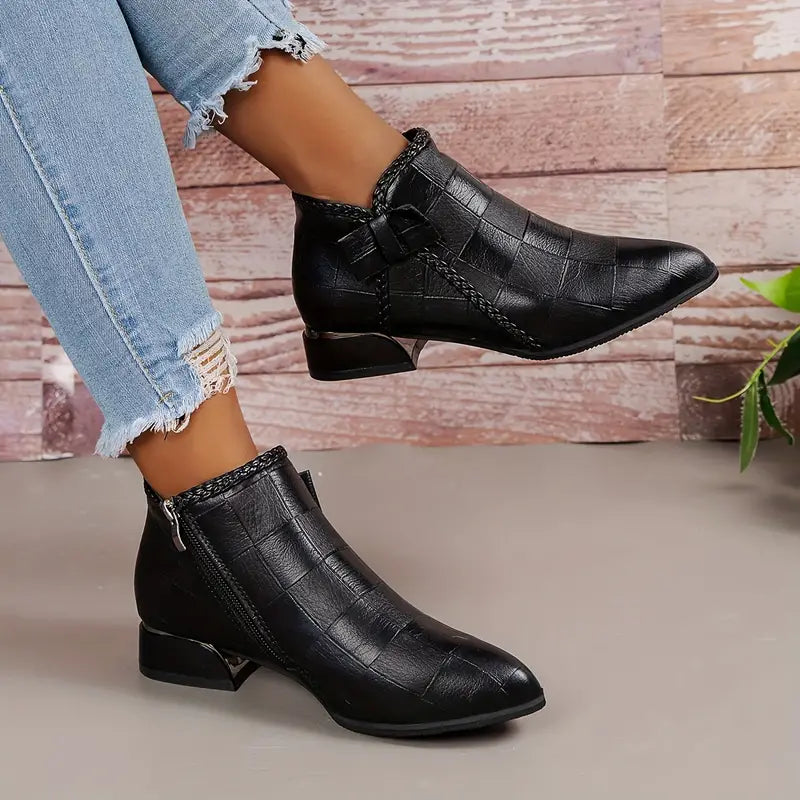 Ankelboots för Dam | Låg Klack & Elegant Design | Bekväm Passform | Syntetiskt Läder
