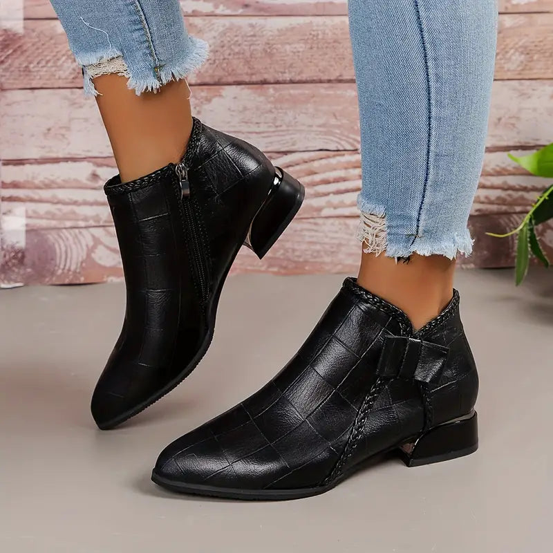 Ankelboots för Dam | Låg Klack & Elegant Design | Bekväm Passform | Syntetiskt Läder