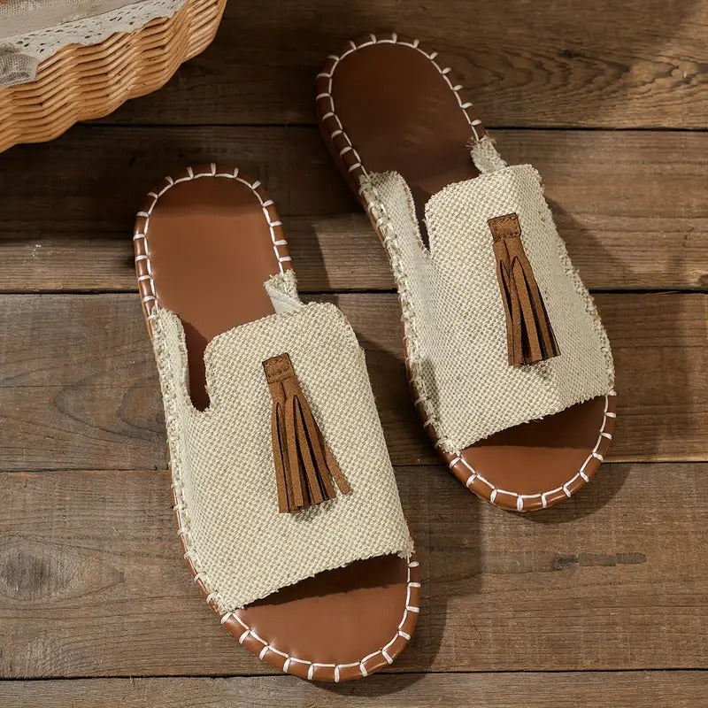 Damslippers | Leopardmönster & Tofsdetalj | Öppen Tå & Platt Sula | Somrig & Casual