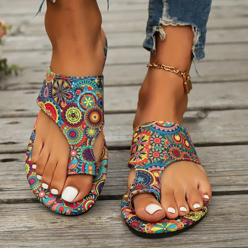 Flipflops för damer | Blommigt tryck & fjärilsdetaljer | Halksäker sula | Färgglad textil