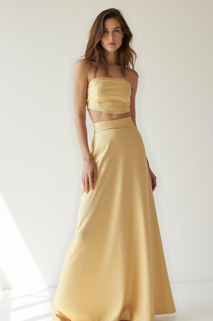 Damset | Elegant | Axelbandslös Design | Sommar
