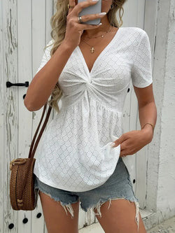 Dams Topp | V-ringning & Tvistdetalj | Elegant Sommarstil