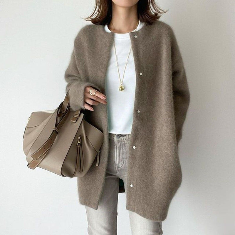 Stickad Cardigan Dam | Ultramjuk & Elegant | Löst sittande & Neutral