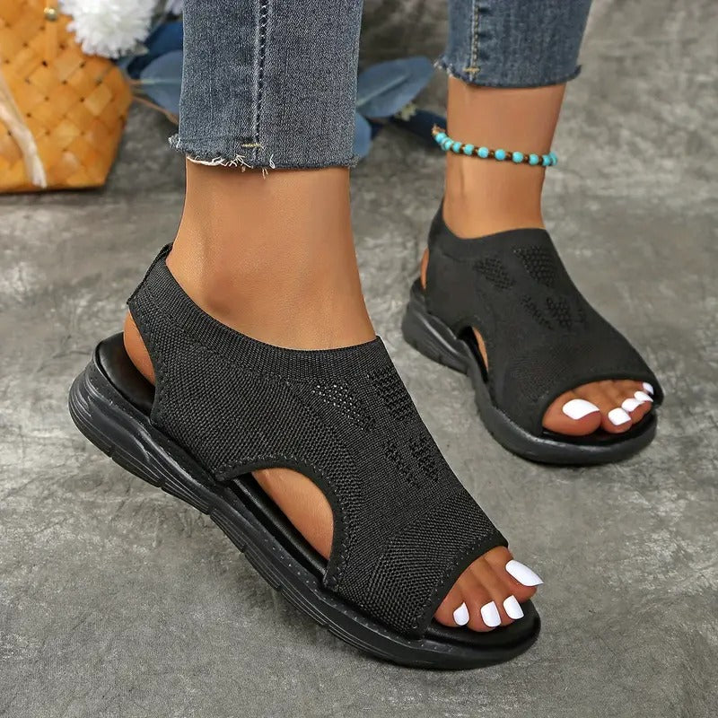 Dam Sandaler | Stickad Design med Utskärningar | Lättvikt & Kilklack | Öppen Tå & Slip-on
