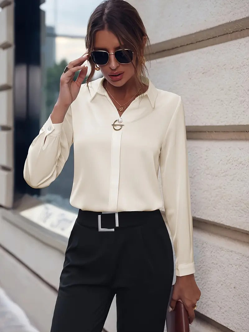 Damblus | Elegant med Pärlknappar & Lång Ärmar | Slim Fit Enfärgad Blus för Kontor & Vardag