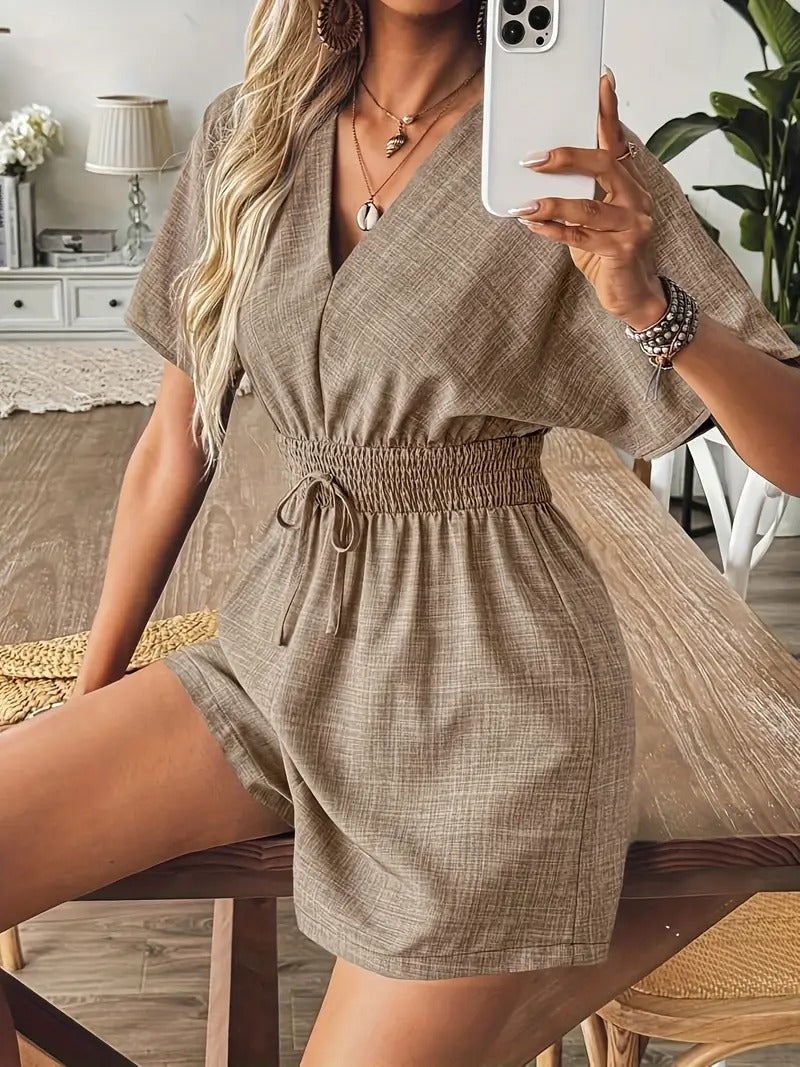Romper för kvinnor | V-ringning & vingeärm | midjedetalj | elegant polyester