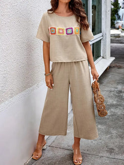Damset | T-shirt & Vida Byxor | Patchworkdesign & Enfärgad | Somrig Komfort i Polyester